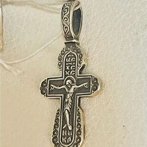 925 Sterling Silver Christian Jesus Christ Cross Catholic Crucifix/ Amulet